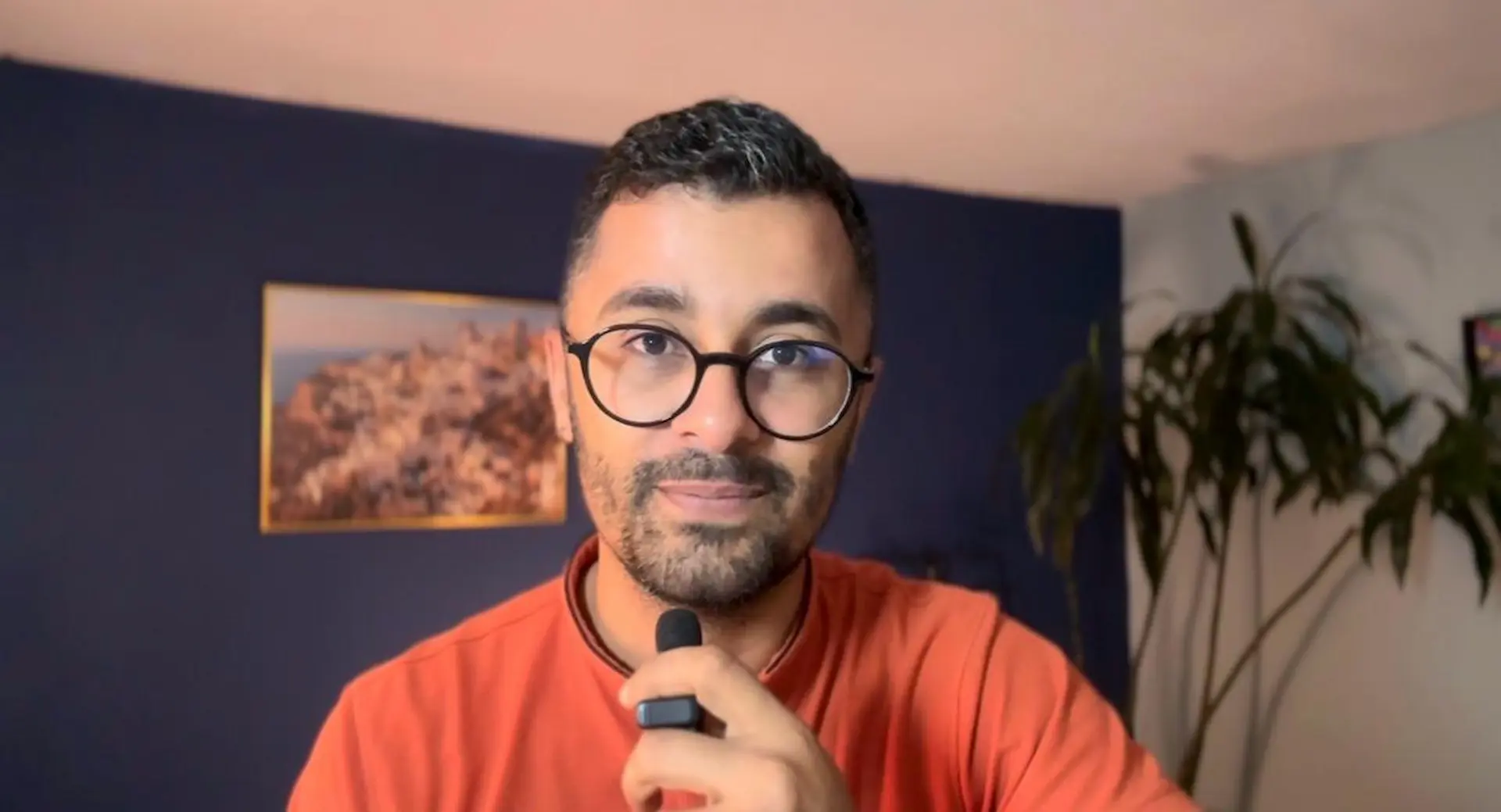 Diego Headshot A1 hero